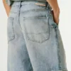 Bermudy jeansowe o luźnym kroju Bermudy jeansowe o luźnym kroju