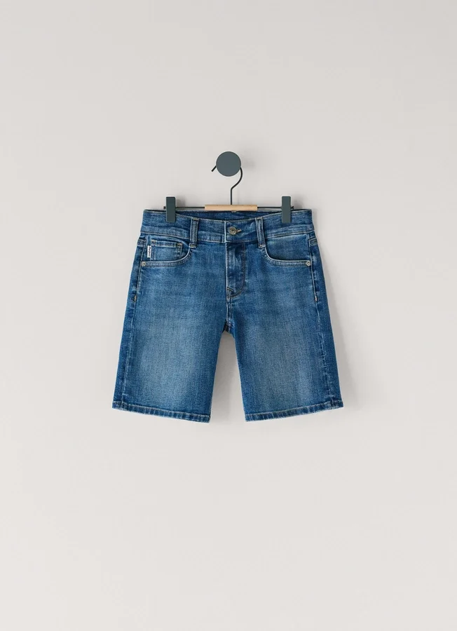 Bermudy jeansowe o prostym kroju Bermudy jeansowe o prostym kroju