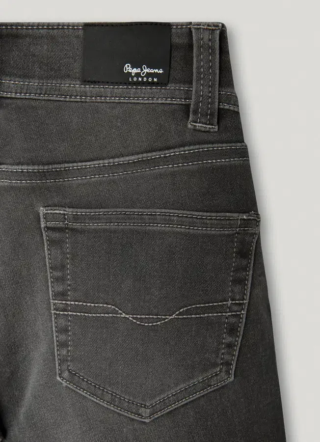 Bermudy jeansowe o wąskim kroju Bermudy jeansowe o wąskim kroju