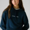 Bluza z kapturem o skróconym kroju Bluza z kapturem o skróconym kroju