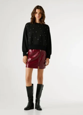 Bluza z okrągłym dekoltem i ćwiekami