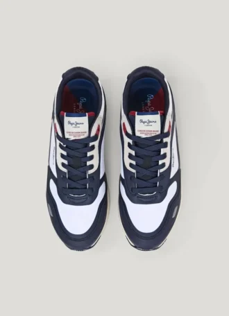 Buty do biegania z połączeniem materiałów