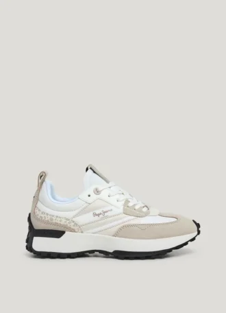 Buty sportowe z elementami łączącymi