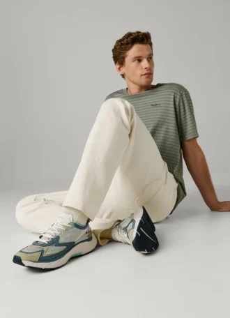 Buty sportowe z elementami stylizacji – Cromer