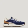 Buty sportowe z zamszowymi detalami Buty sportowe z zamszowymi detalami
