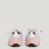 Buty sportowe z zamszowymi detalami – Noa