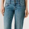 Dżinsy z niskim stanem i prostym krojem – Venus