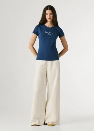 Koszulka z nadrukiem logo o kroju Slim Fit