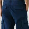 Spodnie cargo o regularnym kroju z tkaniny skośnej Spodnie cargo o regularnym kroju z tkaniny skośnej