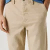 Spodnie chino o zwężanym kroju Spodnie chino o zwężanym kroju