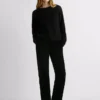 Sweter z dzianiny z dekoltem w serek Sweter z dzianiny z dekoltem w serek