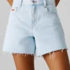 Szorty z sztywnego denimu o kroju litery A