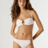 Top bikini typu bandeau